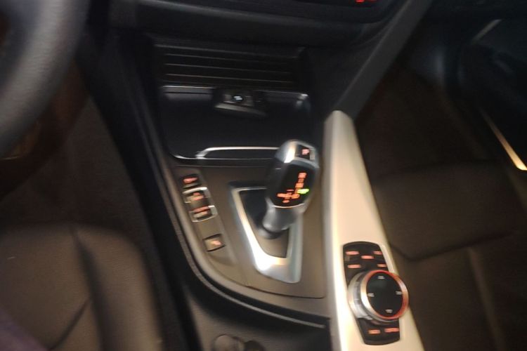 BMW 3 Series GT 2016 #14 BMW 3 Series GT 2016 car image #14
