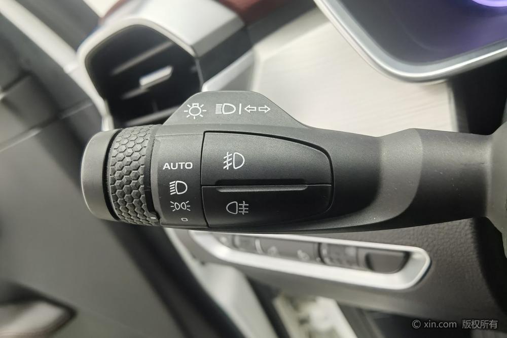 GEELY Coolray 2020 #16 GEELY Coolray 2020 car image #16