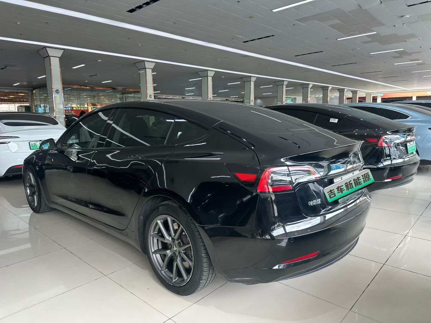 Tesla Model 3 2021 #3 Tesla Model 3 2021 car image #3