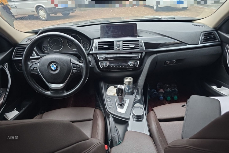 BMW 3 Series 2019 car image #11