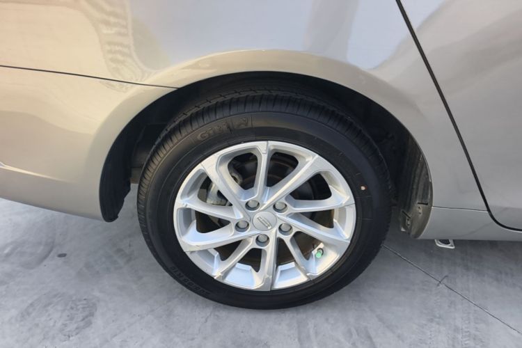 GEELY Emgrand 2021 car image #10