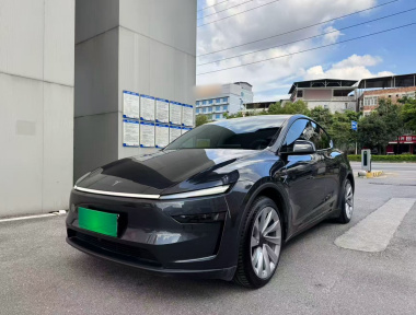 Tesla Model Y 2025 car image 