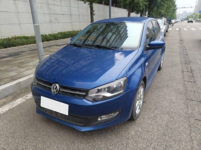 Volkswagen Polo 2013 car image 