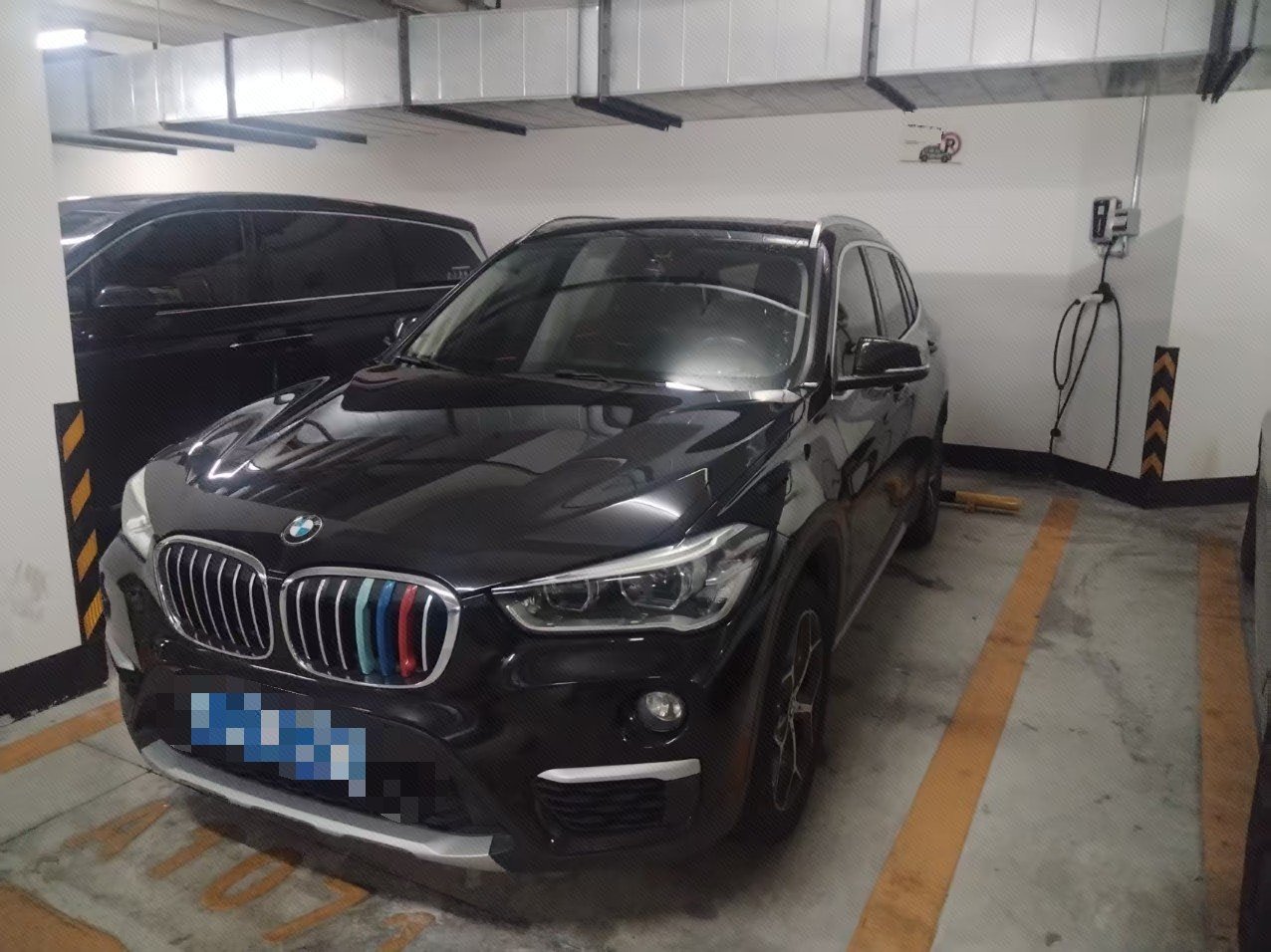 2019 immagine di auto 