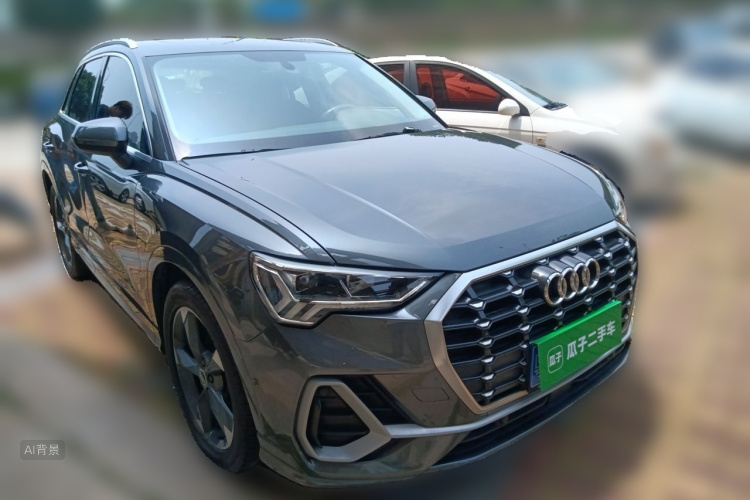 Audi Q3 2021 car image #4
