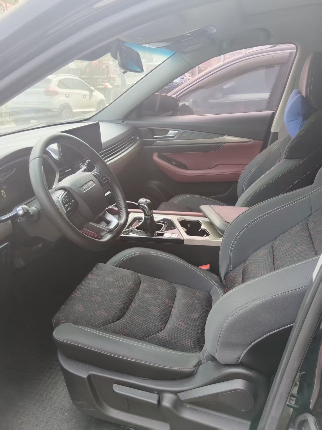 Jetour X70 2023 car image #3