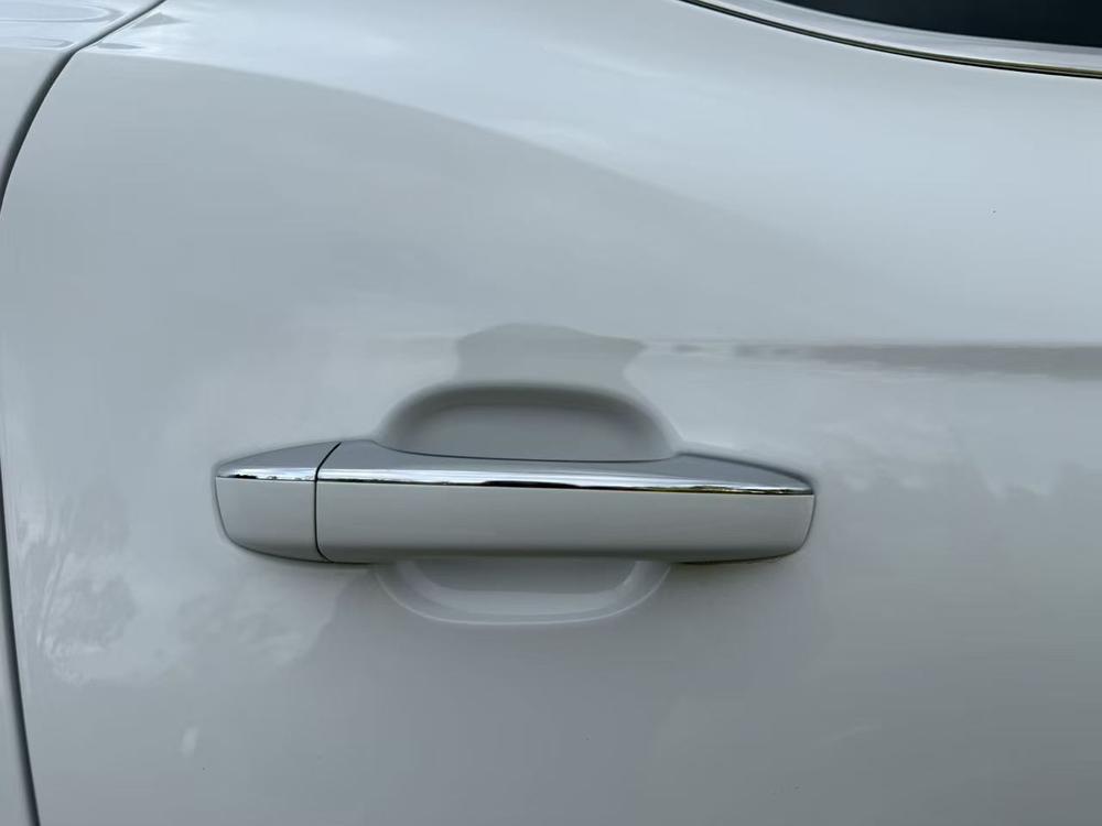 MG ZS 2022 car image #16