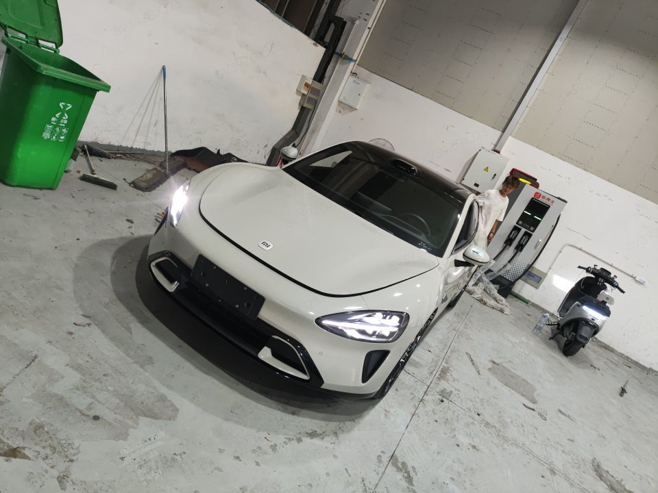 MI SU7 2024 car image 