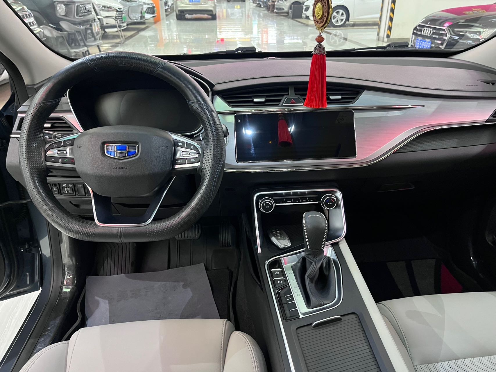 GEELY Binray 2018 изображение автомобиля #6