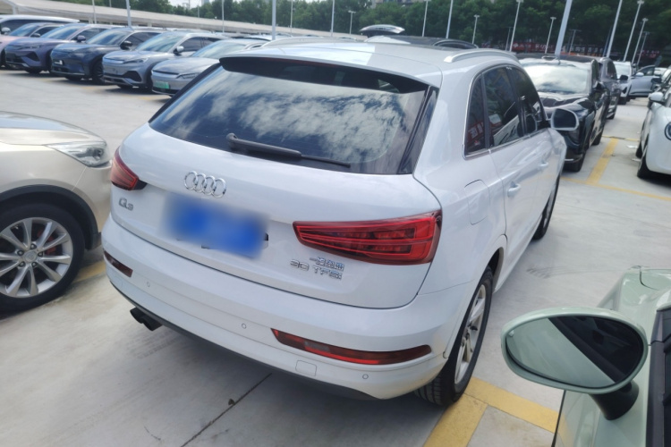 Audi Q3 2018 #5 Audi Q3 2018 car image #5