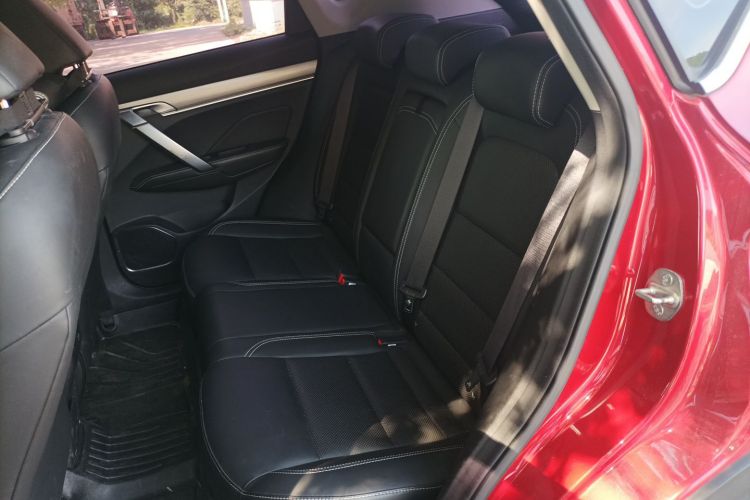 GEELY Coolray 2019 car image #10