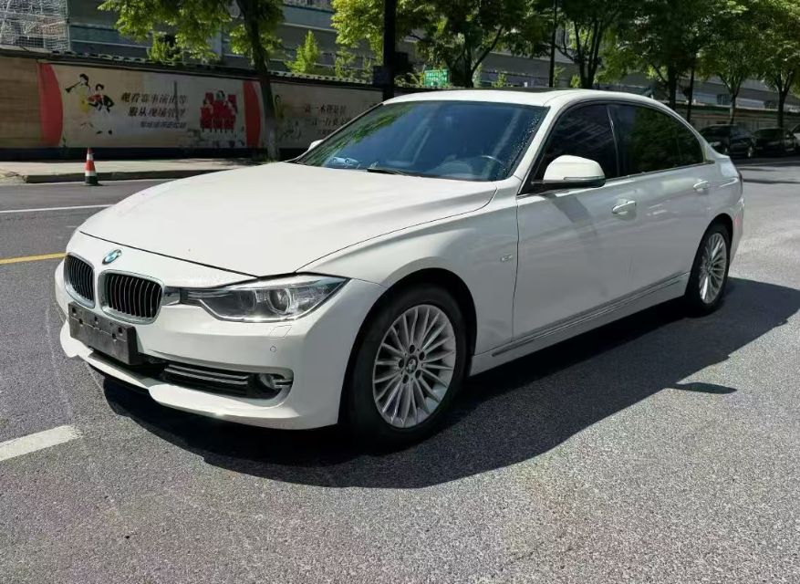 BMW 3 Series 2014 BMW 3 Series 2014 car image