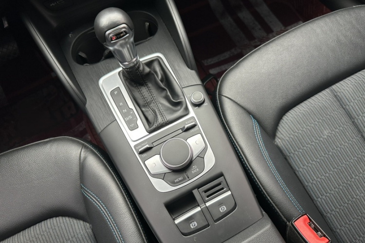 Audi A3 2020 car image #24