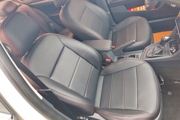 Volkswagen Lavida 2017 car image #24