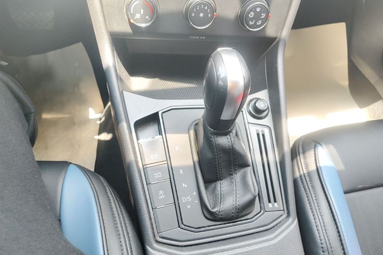 Volkswagen Lavida 2024 car image #18