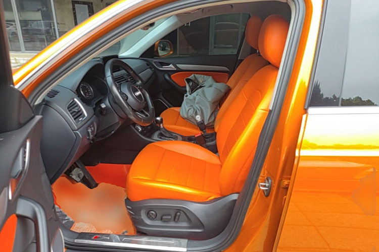 Audi Q3 2015 car image #22