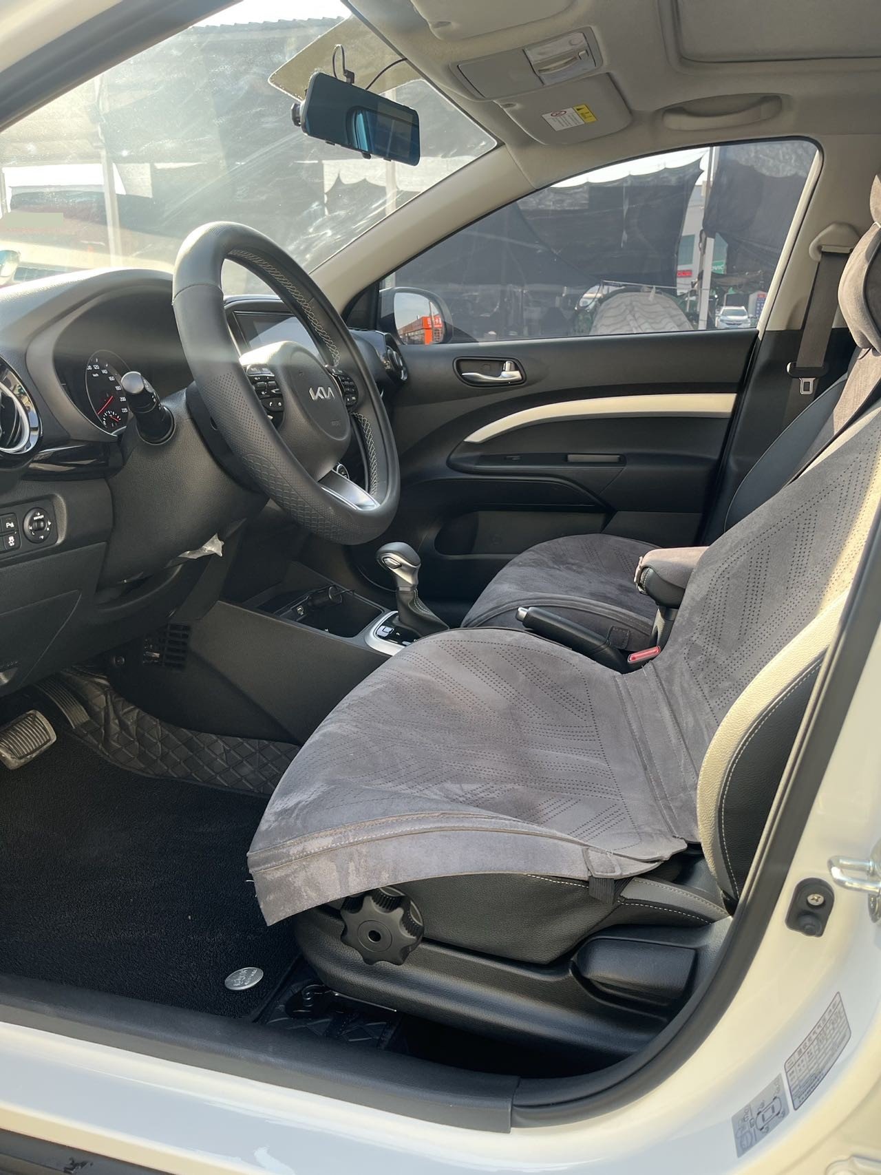 Kia KX1 2026 imagen de coche #4