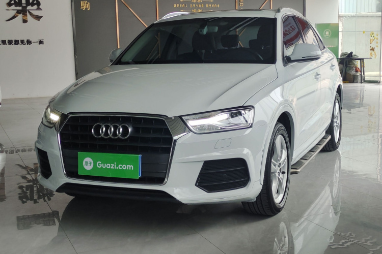 Audi Q3 2016 car image #2