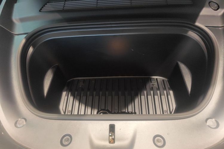 Tesla Model Y 2022 #22 Tesla Model Y 2022 car image #22