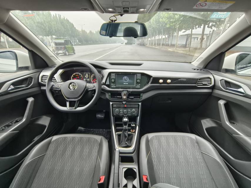 Volkswagen T-Cross 2020 #5 Volkswagen T-Cross 2020 immagine di auto #5