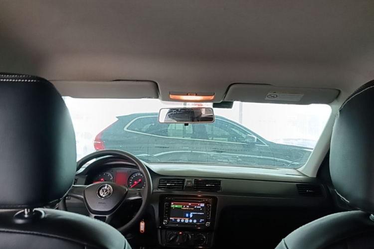 Volkswagen Santana 2017 car image #18