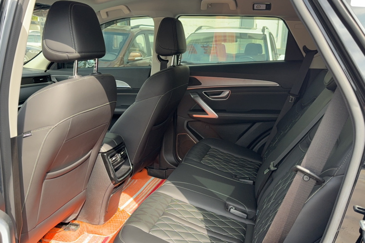 Jetour X70 PLUS 2024 car image #15