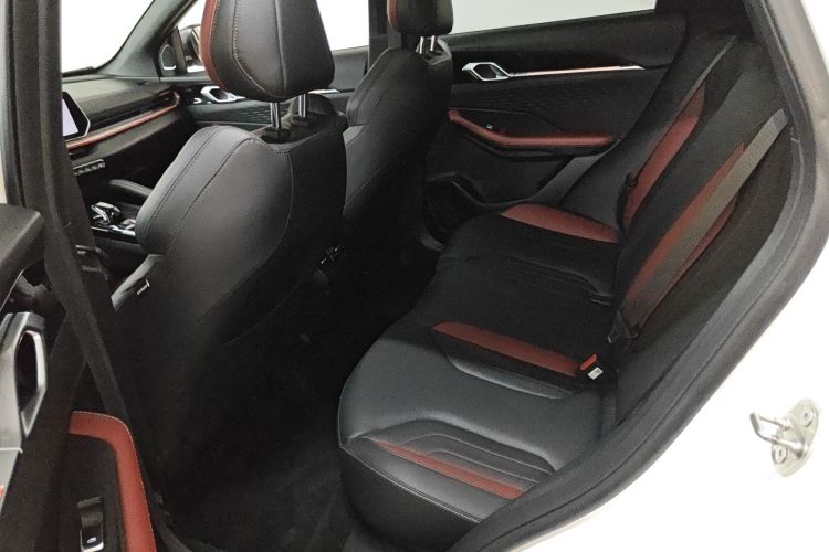 GEELY Coolray 2022 immagine di auto #13