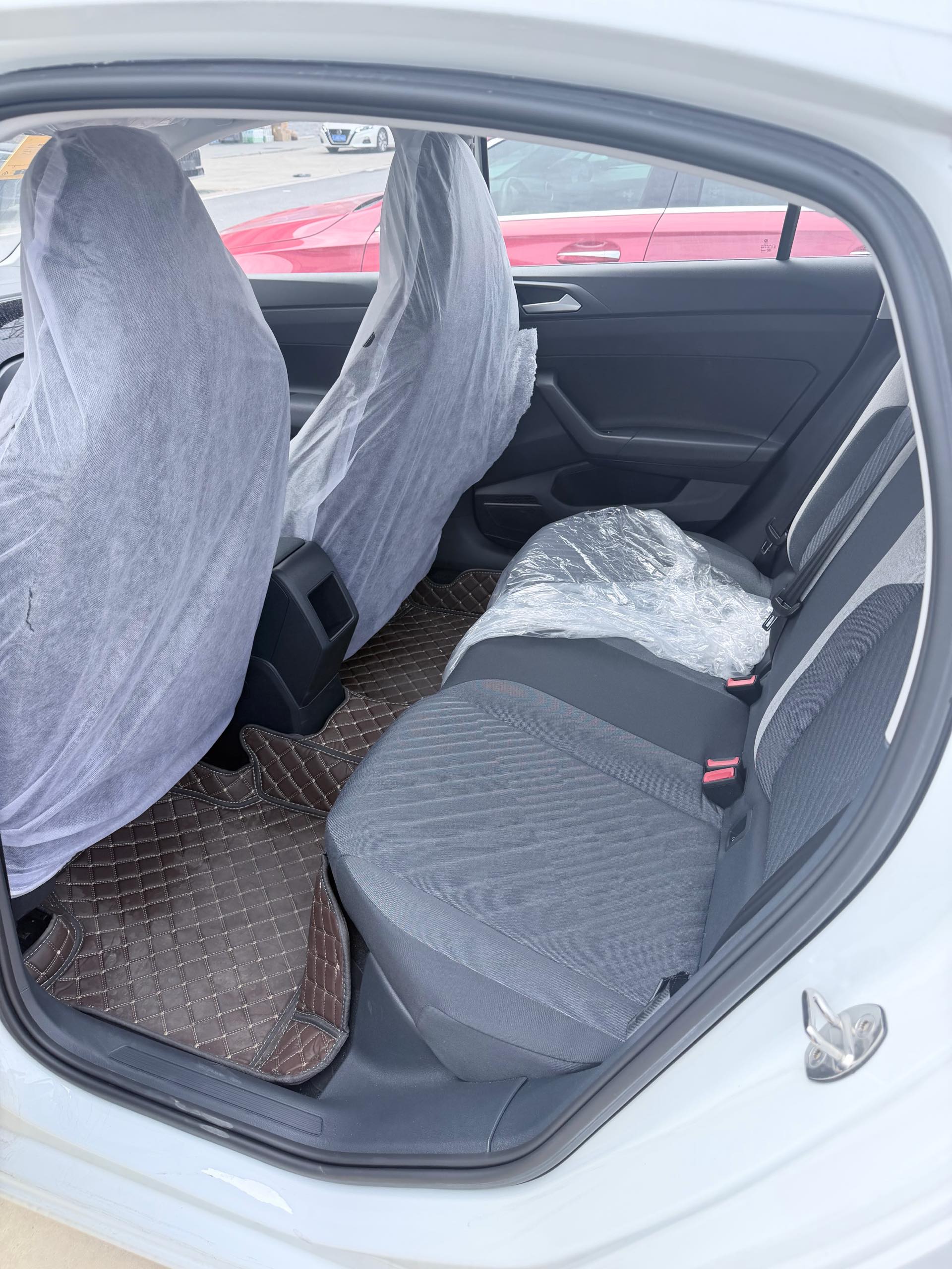 Volkswagen Lavida 2025 car image #6