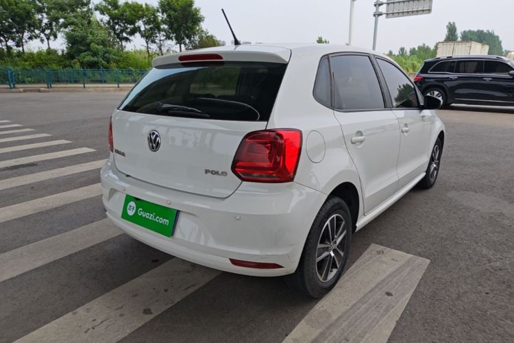 Volkswagen Polo 2015 #5 Volkswagen Polo 2015 car image #5