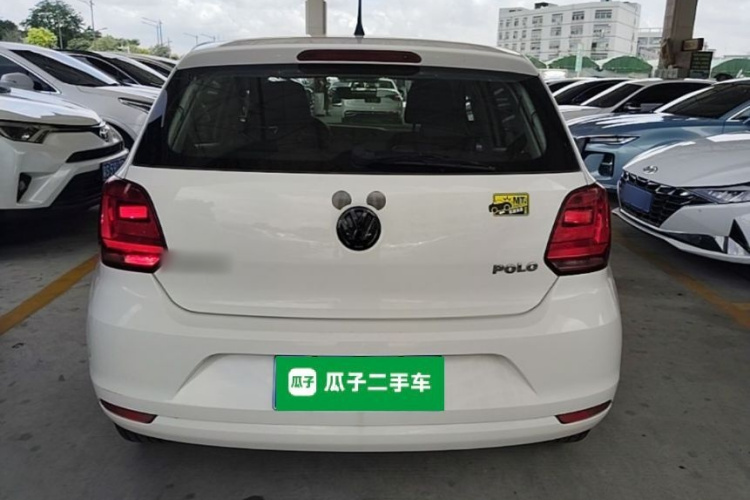 Volkswagen Polo 2016 car image #6