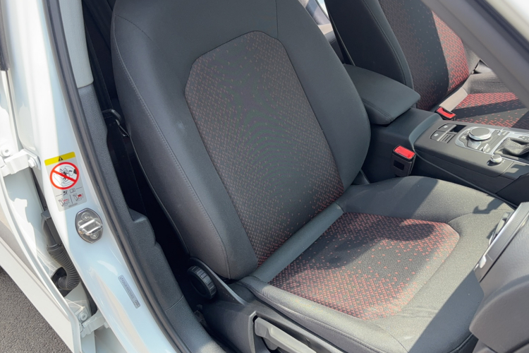 Audi A3 2019 car image #26