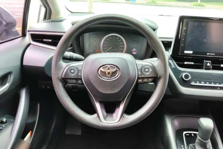 Toyota Corolla 2019 #11 Toyota Corolla 2019 car image #11