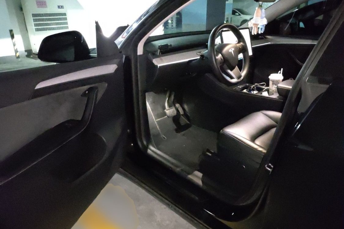 Tesla Model Y 2023 #23 Tesla Model Y 2023 car image #23