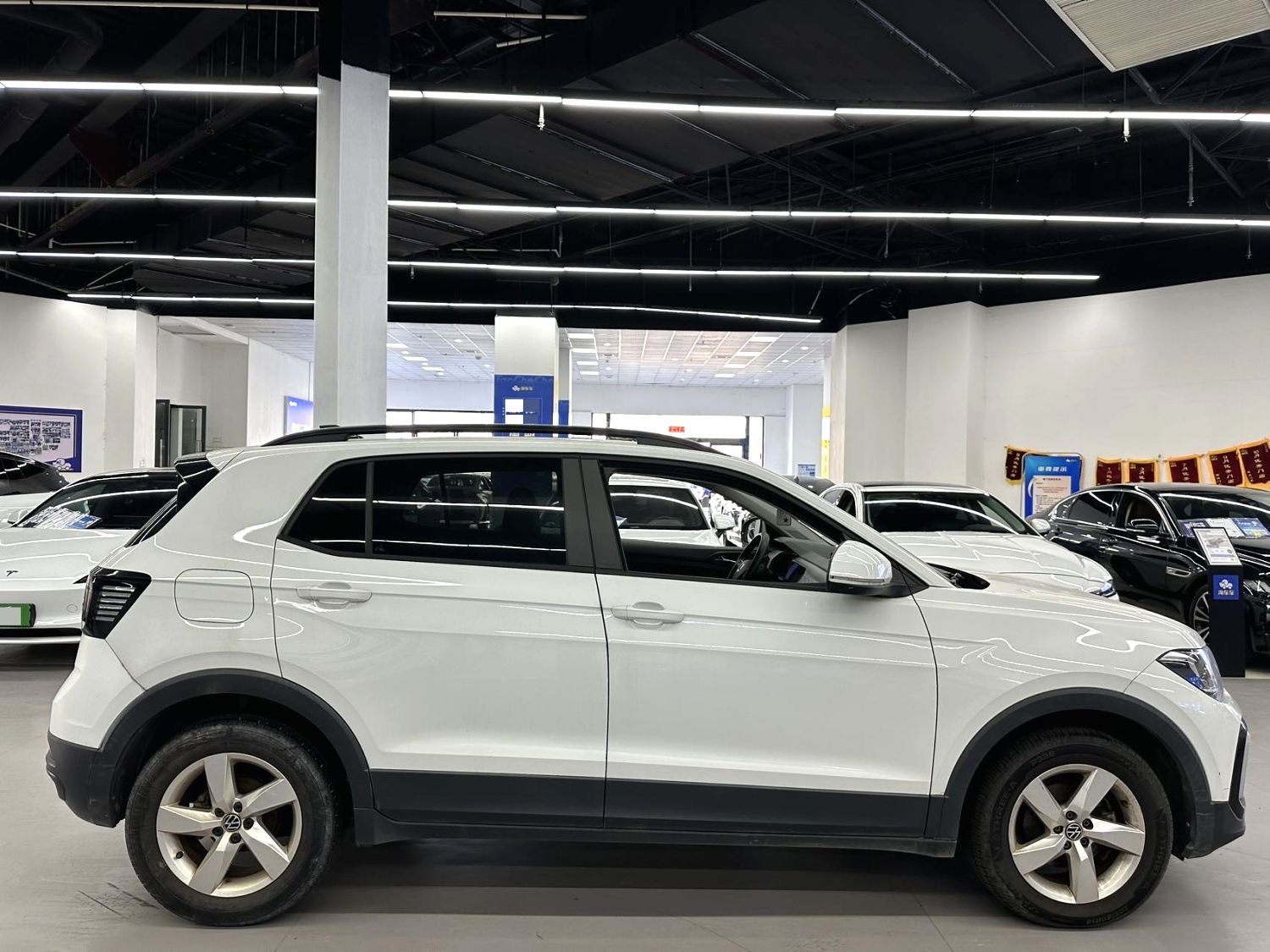Volkswagen T-Cross 2023 imagem de carro #9