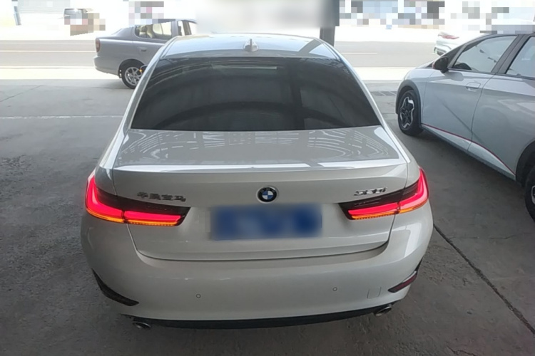 BMW 3 Series 2021 car image #6