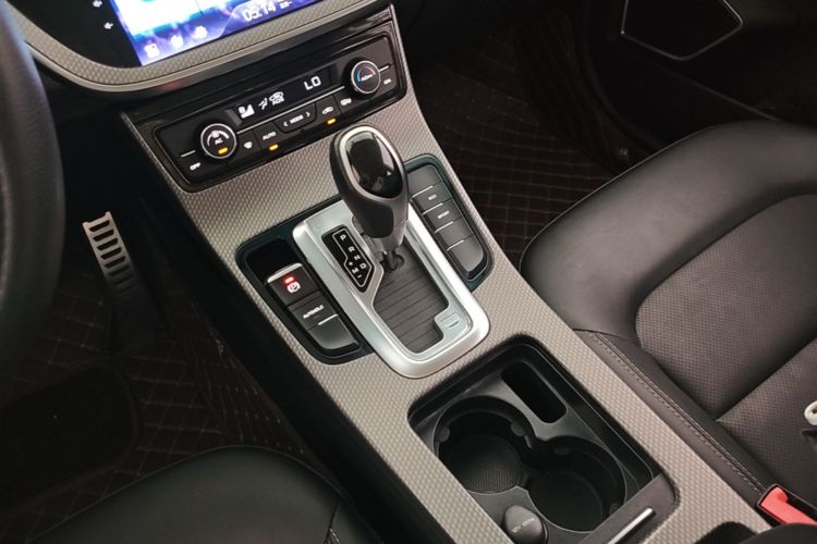 GEELY Emgrand GS 2018 car image #14