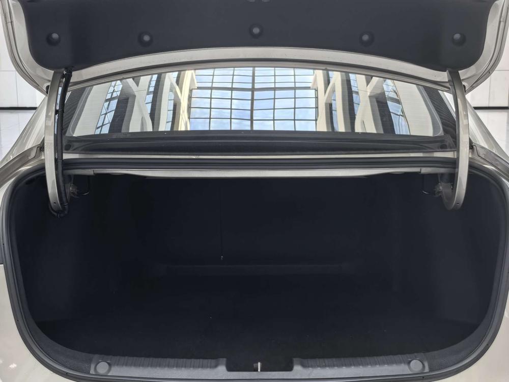 GEELY Emgrand 2025 car image #16