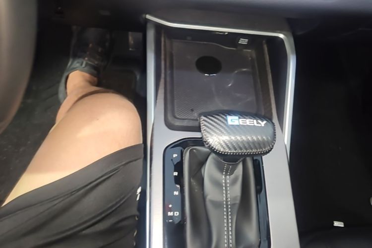 GEELY Emgrand 2022 car image #14