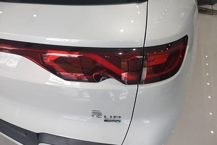 BYD YuanUP 2025 #8 BYD YuanUP 2025 car image #8