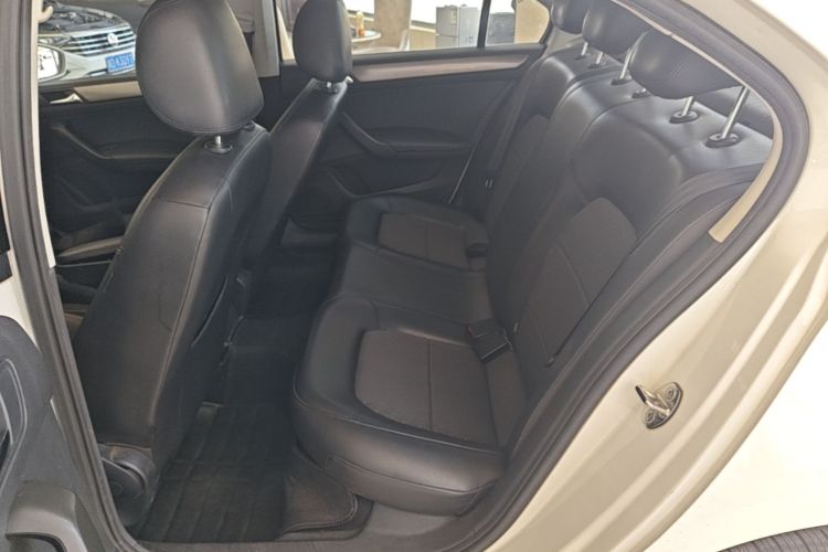Volkswagen Santana 2015 #17 Volkswagen Santana 2015 car image #17