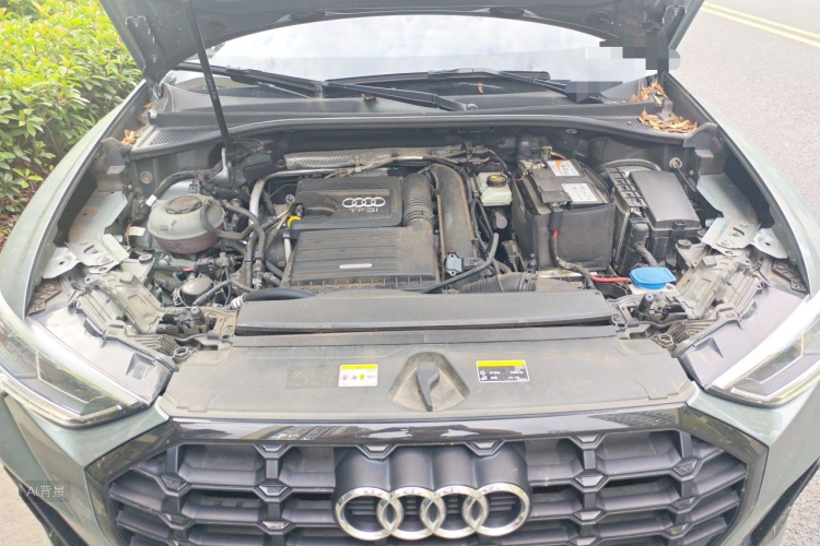 Audi Q3 2022 car image #22