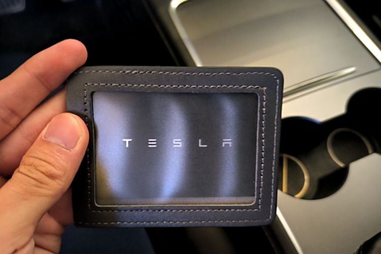 Tesla Model Y 2022 car image #9