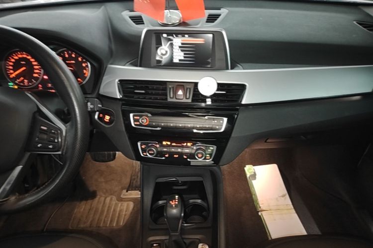BMW X1 2017 #17 BMW X1 2017 car image #17