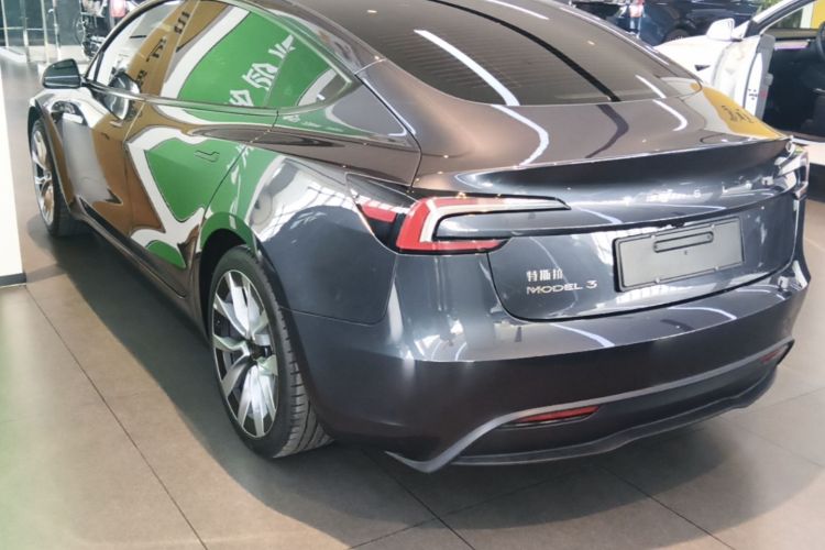 Tesla Model 3 2025 #5 Tesla Model 3 2025 car image #5