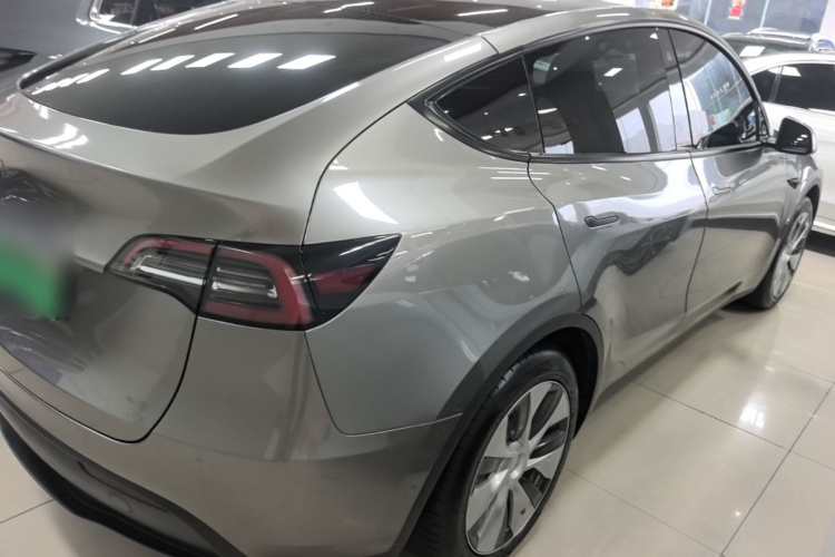 Tesla Model Y 2022 #7 Tesla Model Y 2022 car image #7