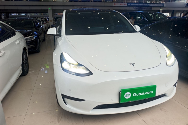 Tesla Model Y 2022 #4 Tesla Model Y 2022 immagine di auto #4