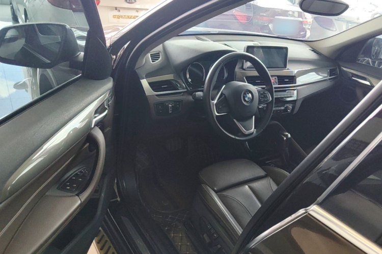 BMW X1 2019 #16 BMW X1 2019 car image #16