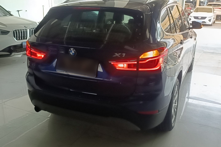 BMW X1 2017 #7 BMW X1 2017 car image #7