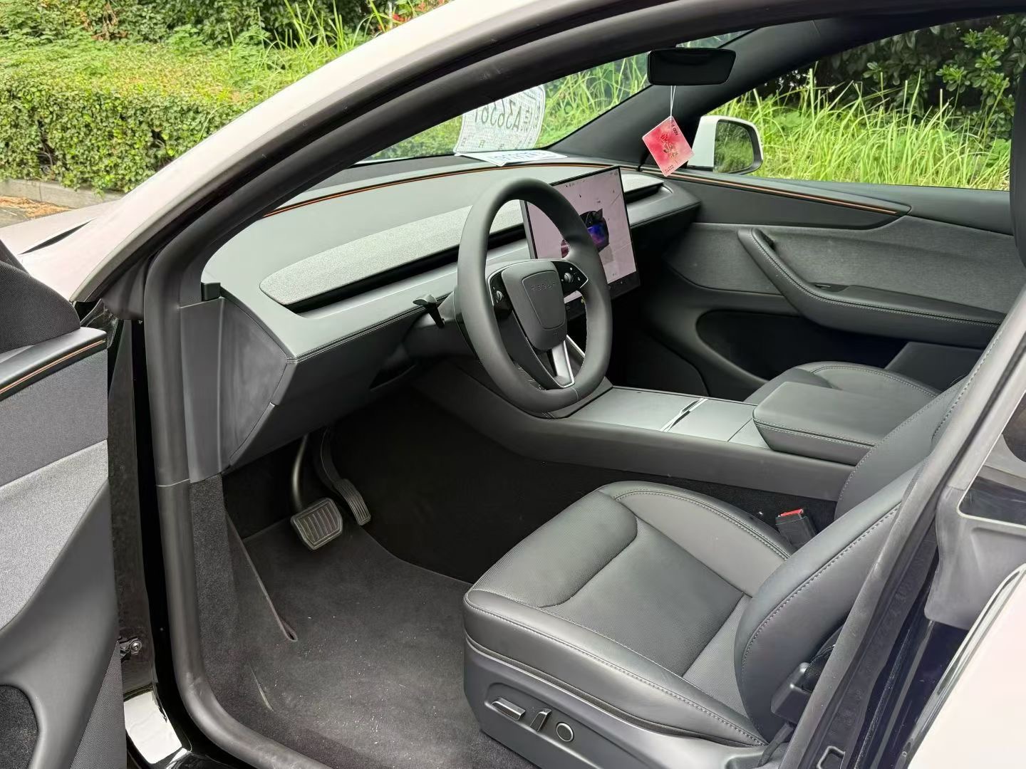 Tesla Model Y 2026 #5 Tesla Model Y 2026 car image #5