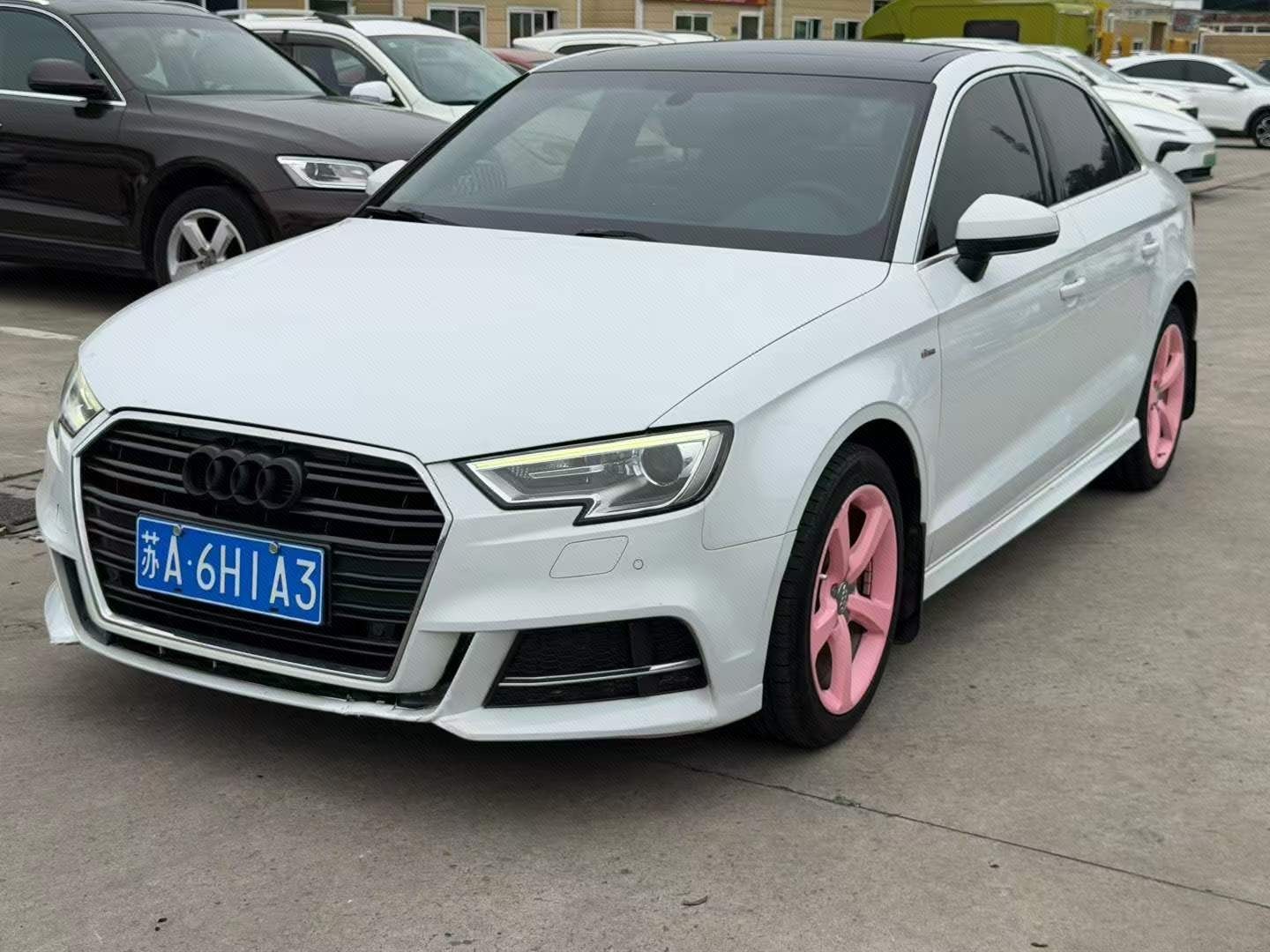 2018 2018 car image